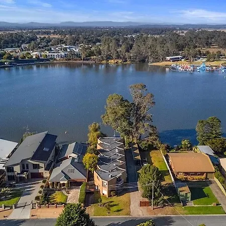 Young3/29-31 Nagambie Exterior photo